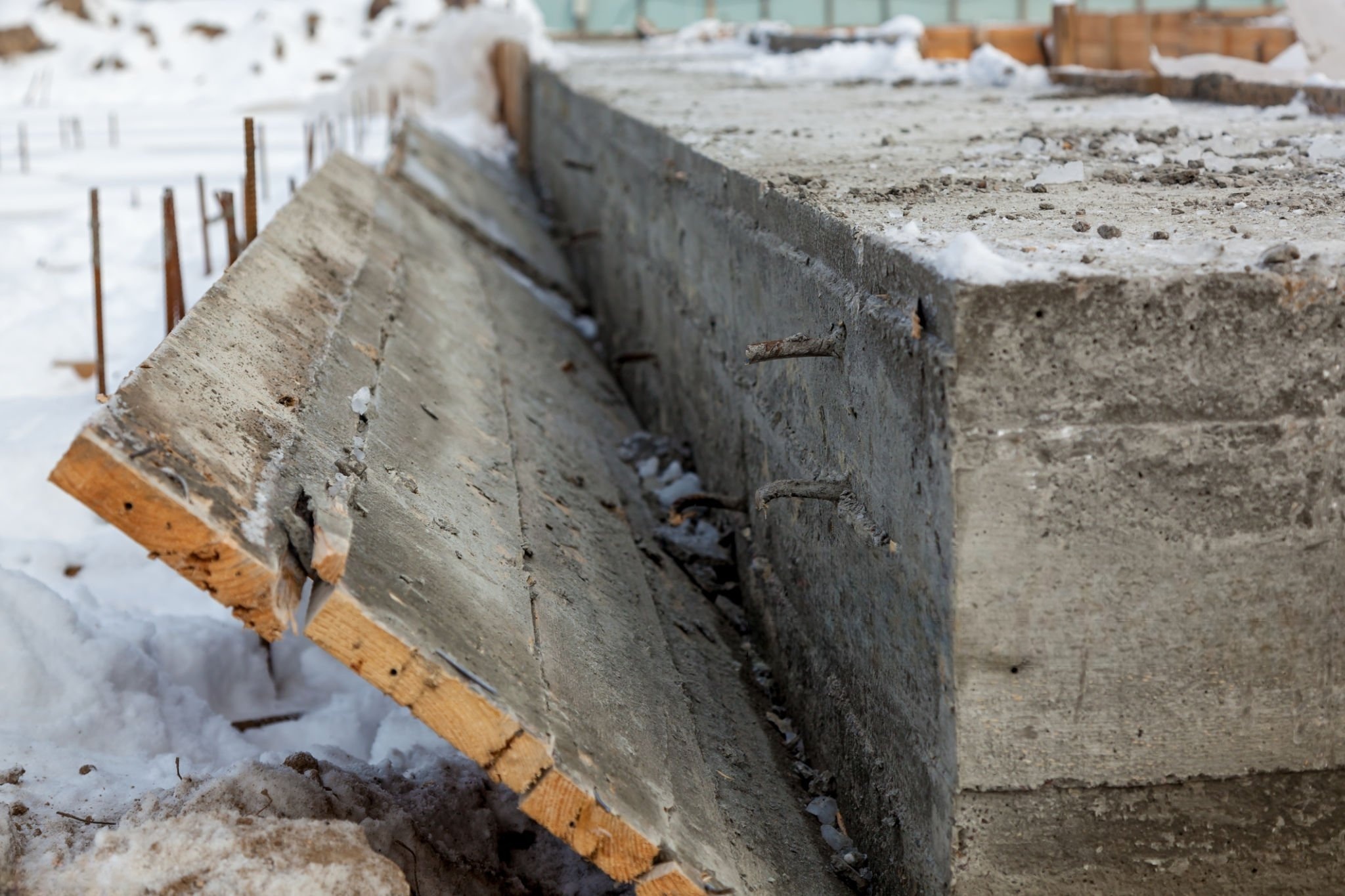 Applications of sodium sulfate anhydrous in Construction